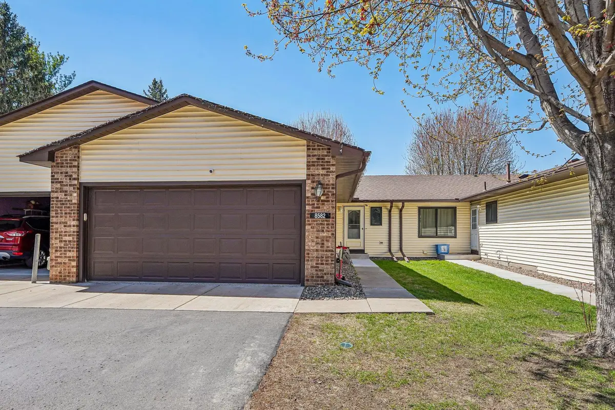 8582 134th Street W, Apple Valley, MN 55124 - #1