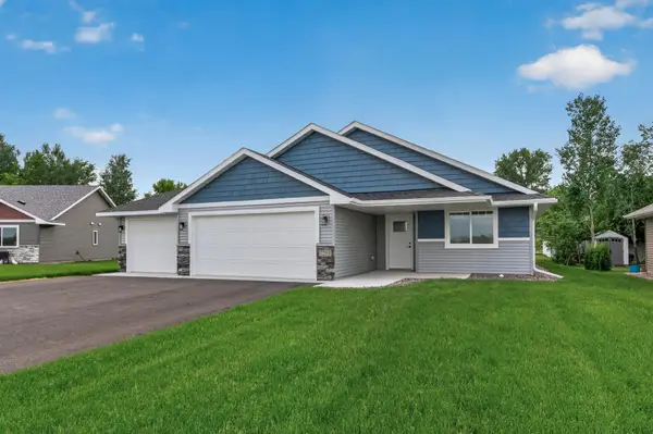 7255 Hawthorne Court, North Branch, MN 55056