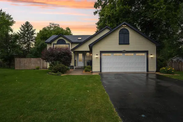2991 Ontario Road, Little Canada, MN 55117