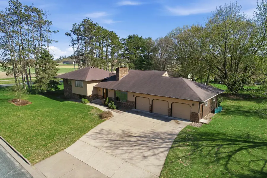 2932 N Plum Tree Circle, Menomonie, WI 54751 - #3