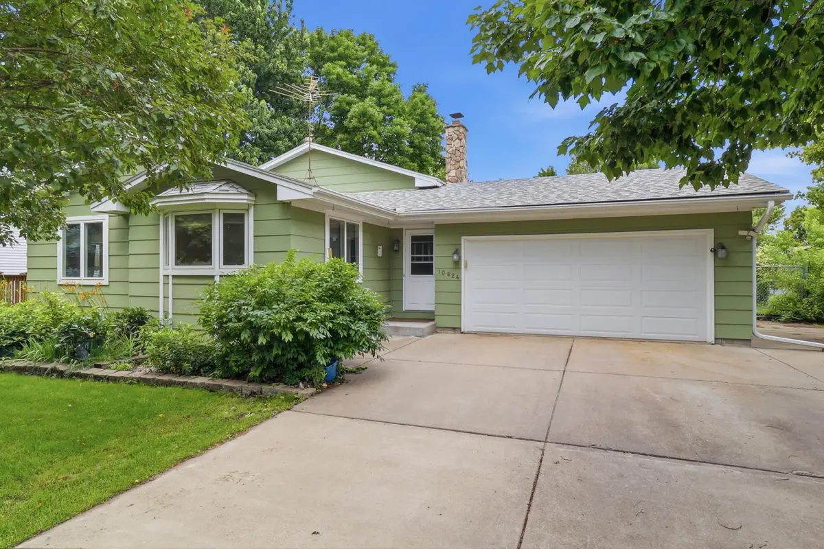 10824 95th Place N, Maple Grove, MN 55369 - #1