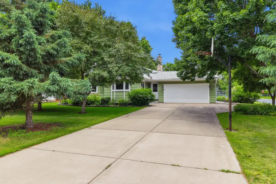 10824 95th Place N, Maple Grove, MN 55369 - #2