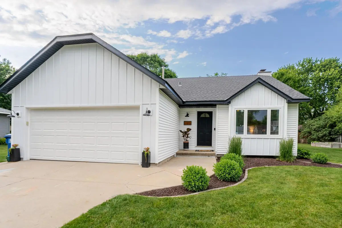 205 11th Street N, Sartell, MN 56377 - #1