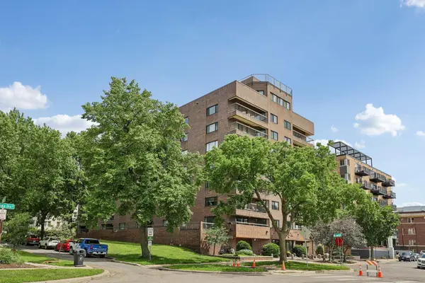 2885 Knox Avenue S #707, Minneapolis, MN 55408