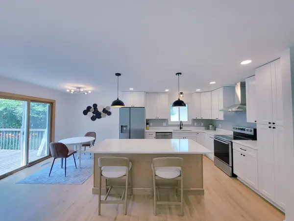 3949 Winnetka Avenue N, New Hope, MN 55427