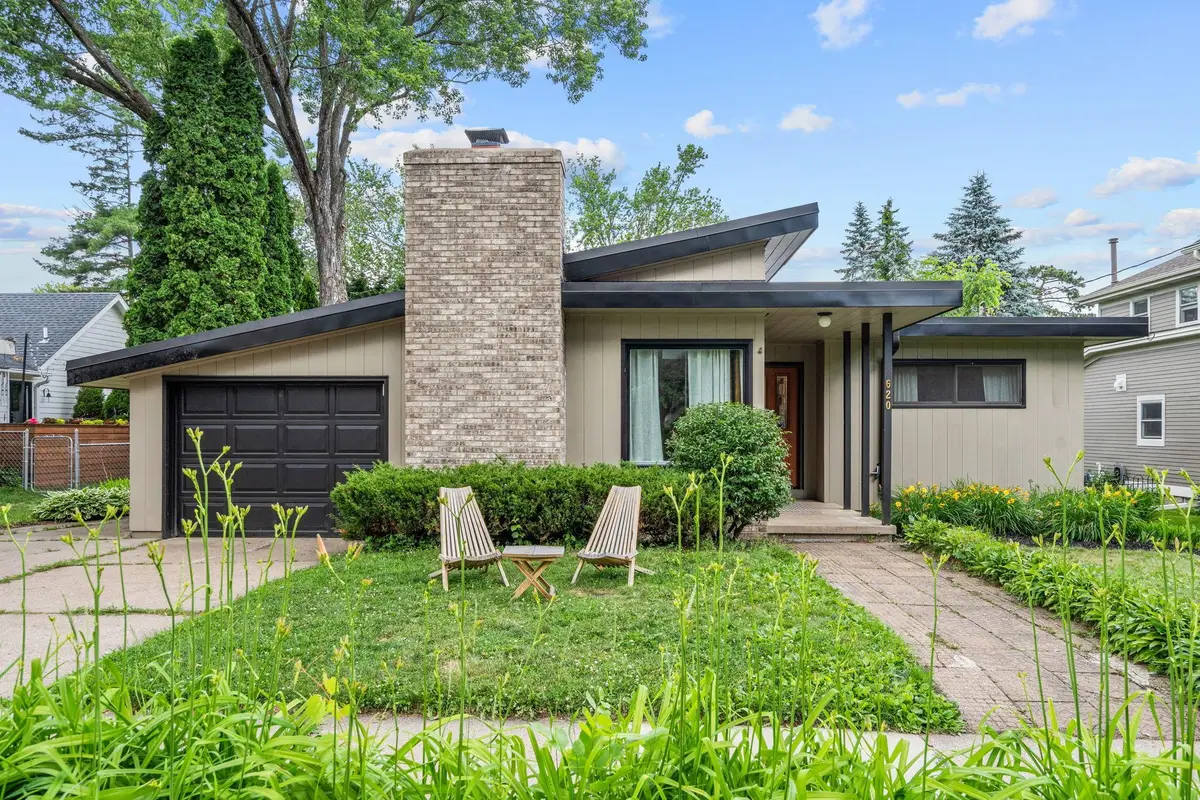 620 Oak Street W, Stillwater, MN 55082 - #1