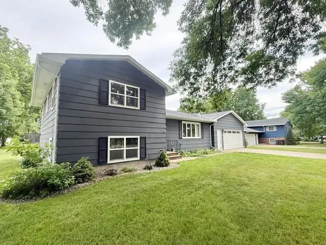 103 Northwood Drive, Redwood Falls, MN 56283 - #2