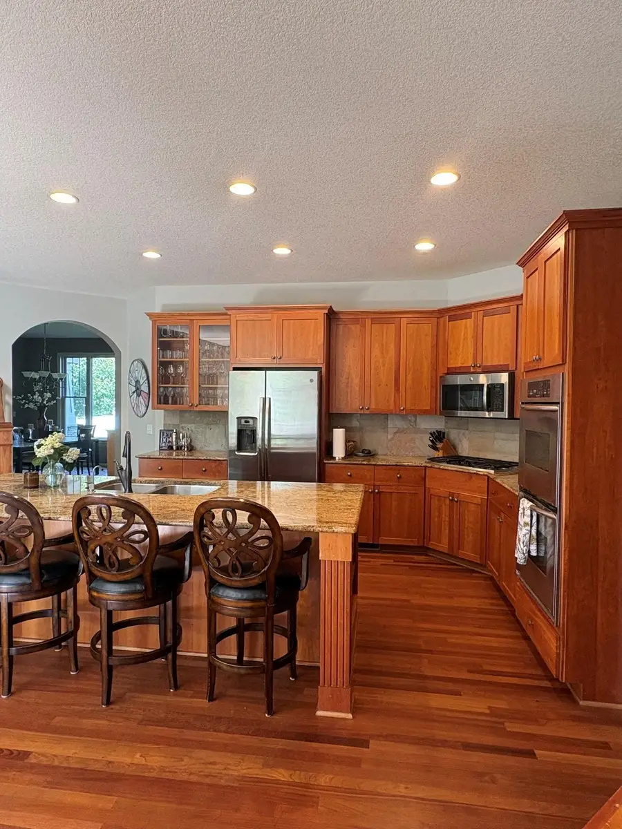 6656 Pointe Lake Lucy, Chanhassen, MN 55317 - #2