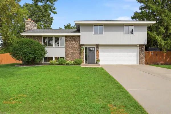 12904 Jackson Circle Ne, Blaine, MN 55434