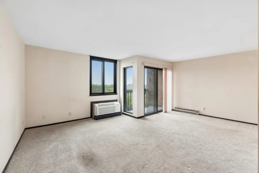 1181 Edgcumbe Road #814, Saint Paul, MN 55105 - #3