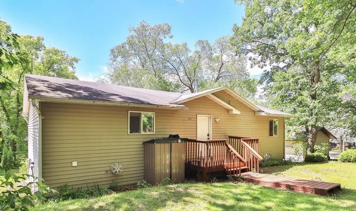 911 8th Street Ne, Little Falls, MN 56345 - #1