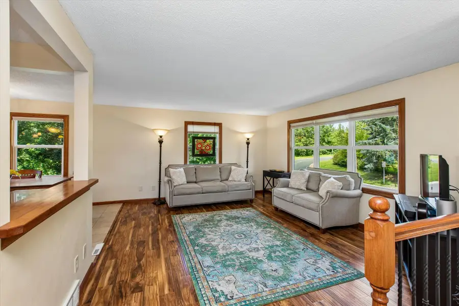 5281 Shore Trail Ne, Prior Lake, MN 55372 - #3