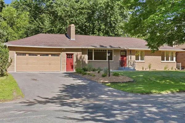 2618 Southlawn Drive, Maplewood, MN 55109