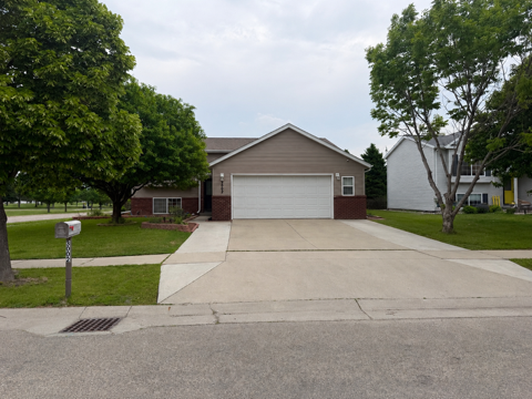 3002 34th Street S, Moorhead, MN 56560