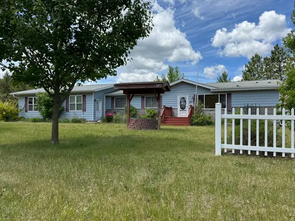 431 Main Street Nw, Menahga, MN 56464