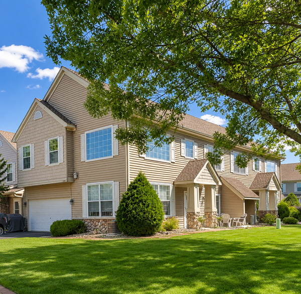 1895 Bluestem Lane, Shoreview, MN 55126