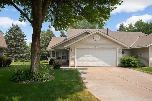 1082 Riverwood Court, Hastings, MN 55033