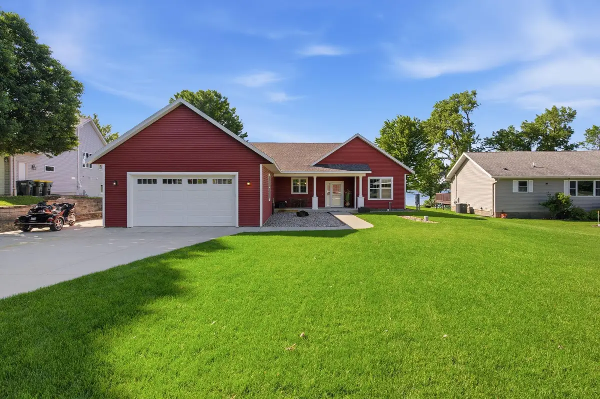 4631 141st Avenue Ne, Spicer, MN 56288 - #1
