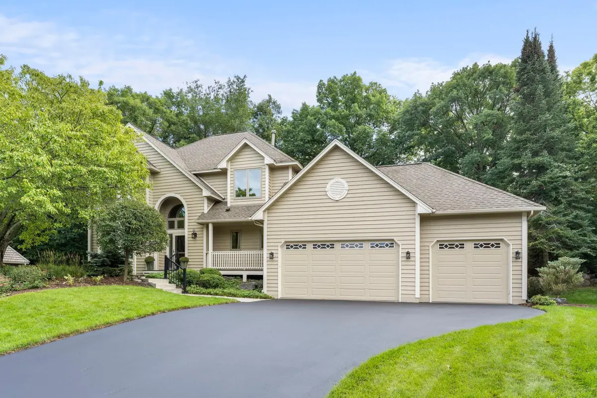 6370 129th Street W, Apple Valley, MN 55124 - #1