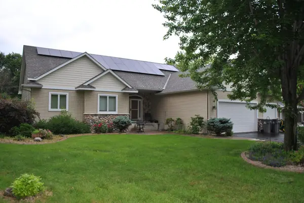 868 Bavaria Hills Terrace, Chaska, MN 55318