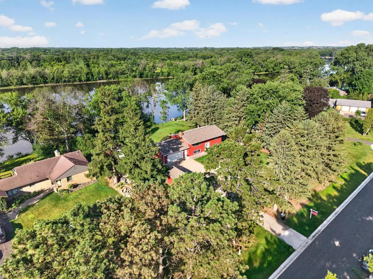 6266 Rivlyn Avenue Nw, Anoka, MN 55303 - #1