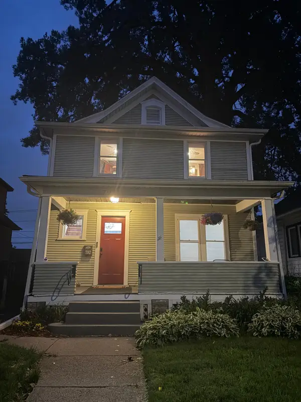 792 Smith Avenue S, Saint Paul, MN 55107