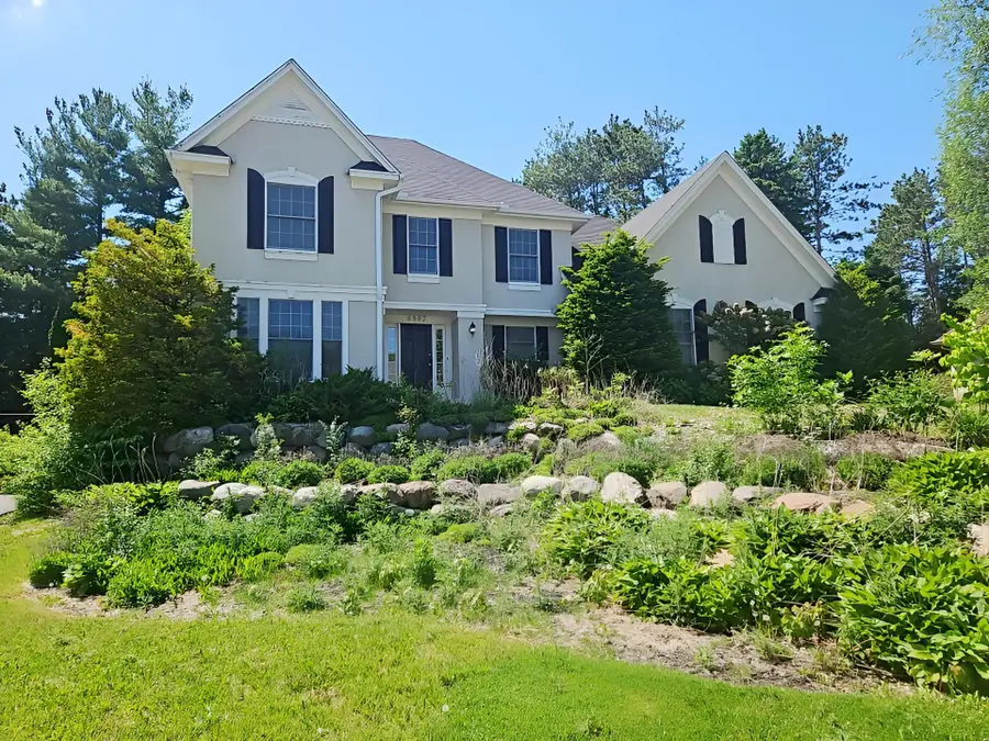 8982 Hunters Trail, Woodbury, MN 55125 - #2