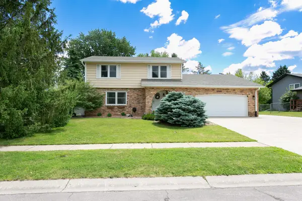 4880 149th Court, Apple Valley, MN 55124
