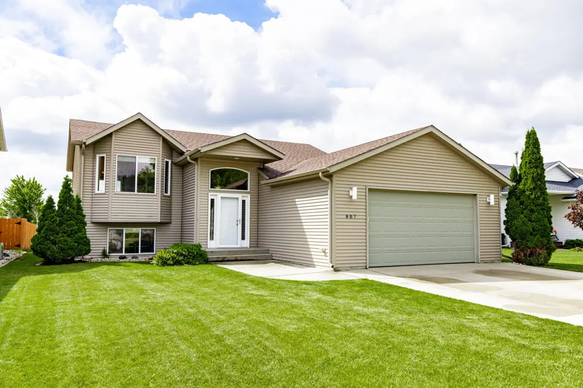 807 16th Avenue W, West Fargo, ND 58078 - #1
