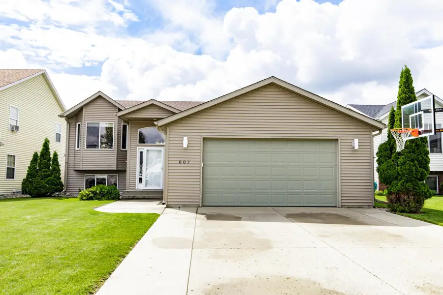 807 16th Avenue W, West Fargo, ND 58078 - #2