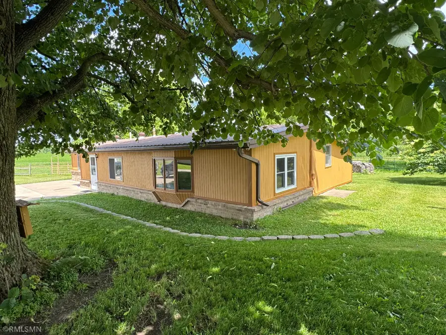 41806 Davenport Street Ne, Braham, MN 55006 - #3