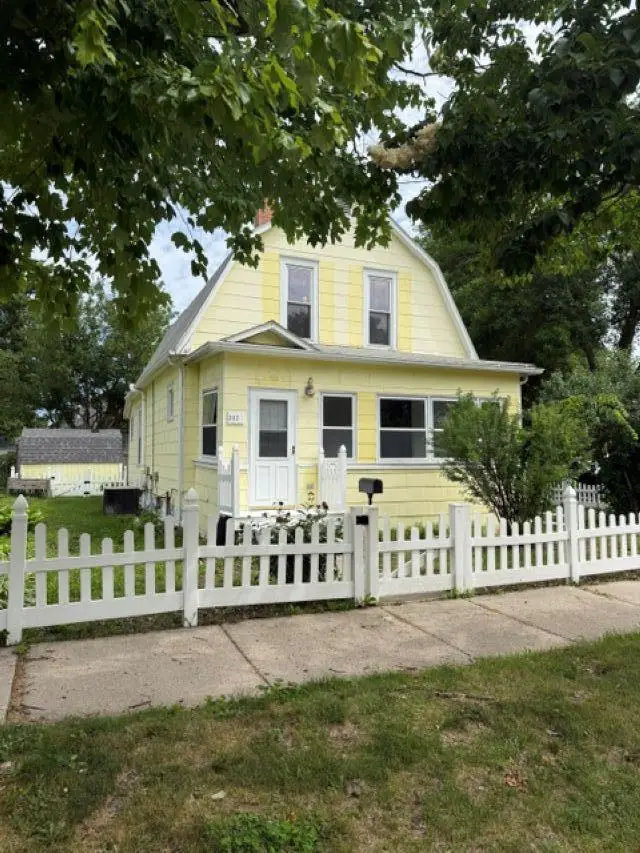 302 Nicollet Avenue, Mankato, MN 56003 - #2