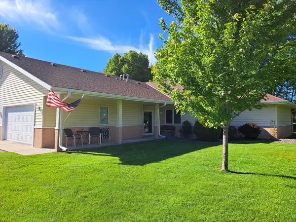 12998 Evergreen Drive, Lindstrom, MN 55045