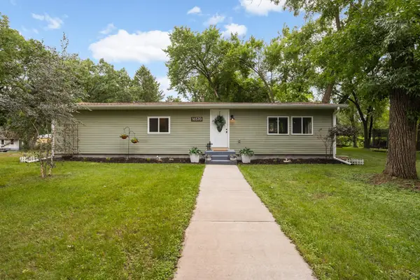 16570 22nd Street S, Saint Mary's Point, MN 55043