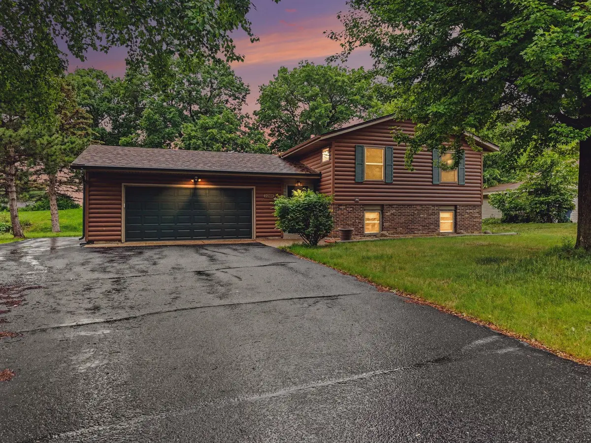 2288 Phylis Court E, Maplewood, MN 55119 - #1