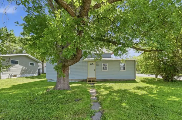 909 14th Street S, Benson, MN 56215