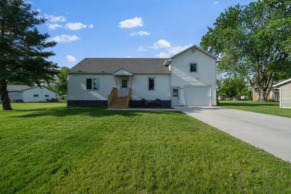 410 2nd Street Nw, Melrose, MN 56352