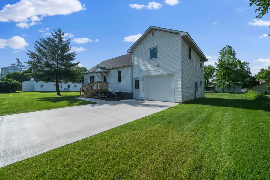 410 2nd Street Nw, Melrose, MN 56352 - #3