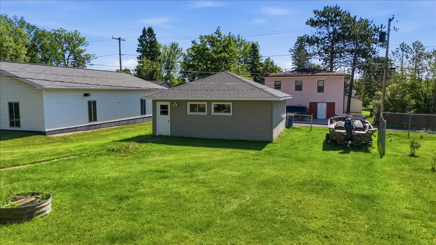 3926 3rd Avenue E, Hibbing, MN 55746 - #2