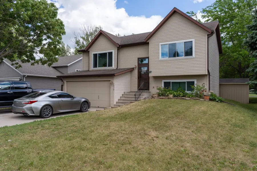 2858 26th Street Circle S, Moorhead, MN 56560 - #2