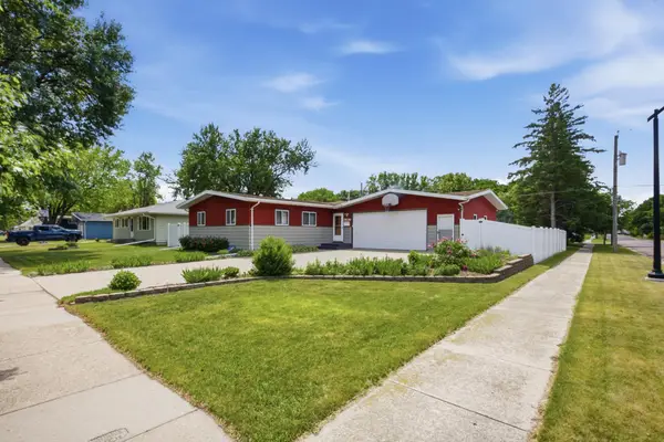 3030 8th Street N, Fargo, ND 58102