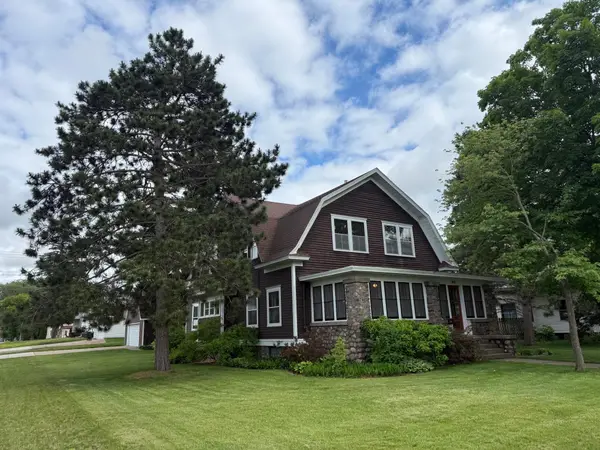 401 3rd Street Se, Little Falls, MN 56345