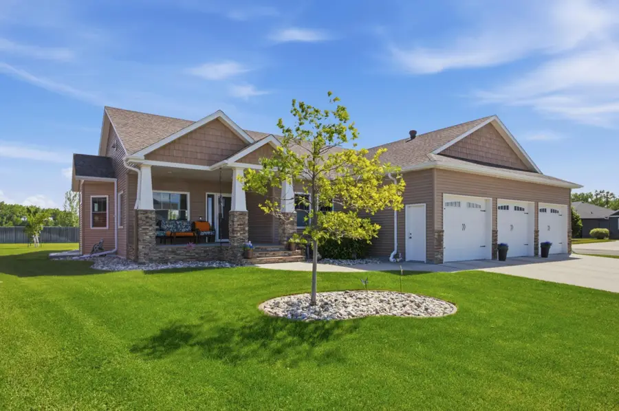 1406 W Summerwood Trail, Dilworth, MN 56529 - #2