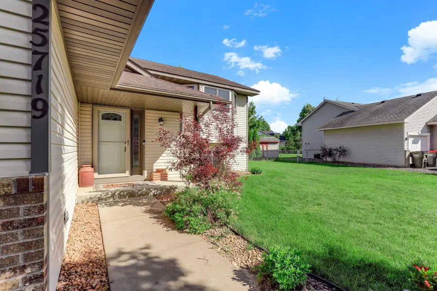 25719 Freeport Avenue, Wyoming, MN 55092 - #3