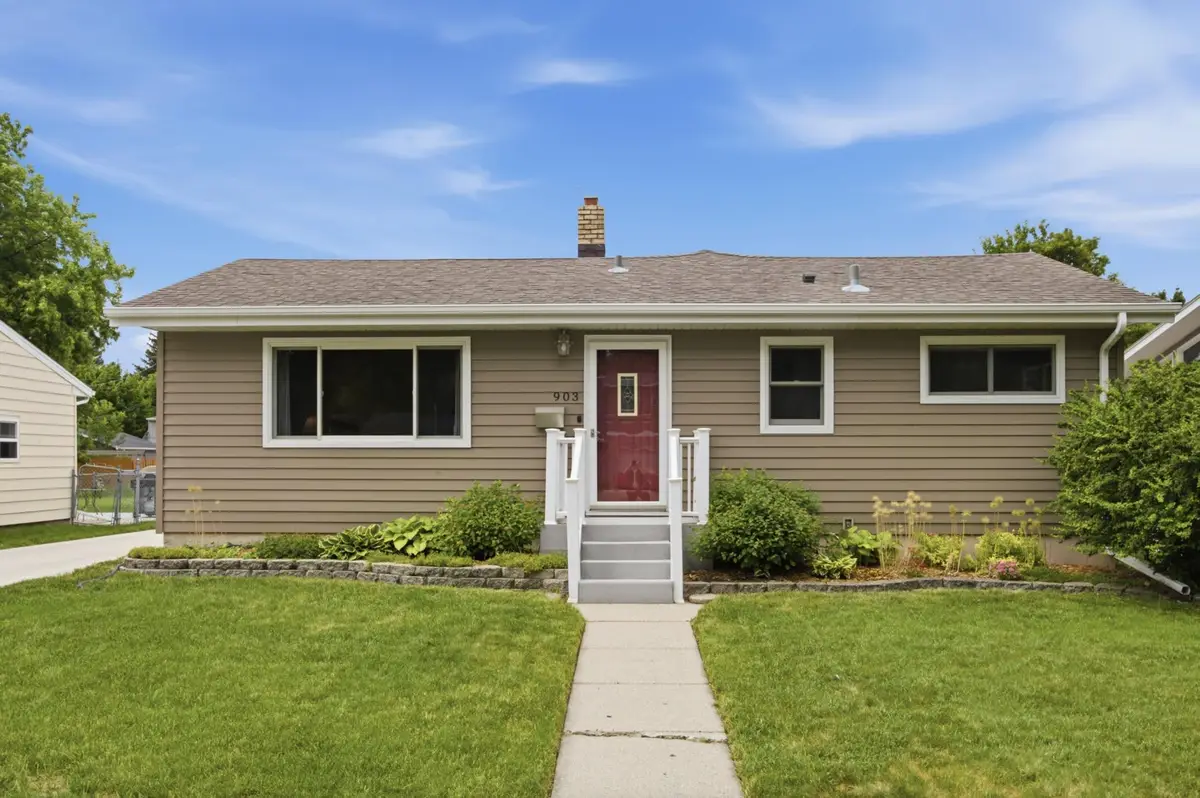 903 19th Street N, Moorhead, MN 56560 - #1