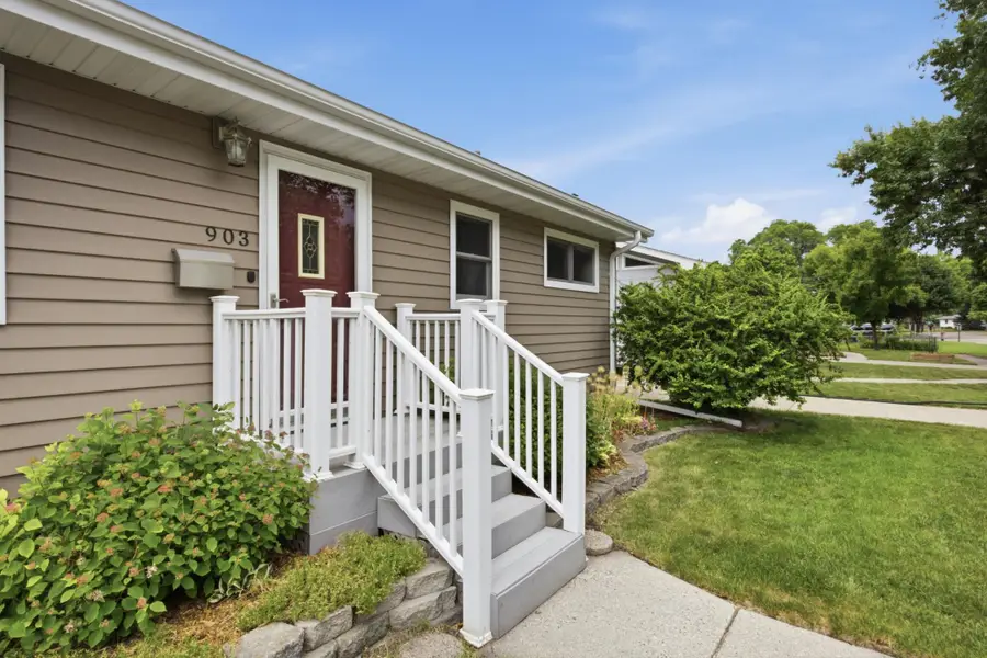 903 19th Street N, Moorhead, MN 56560 - #3