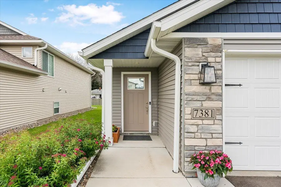 7381 Degrio Way, Inver Grove Heights, MN 55076 - #3