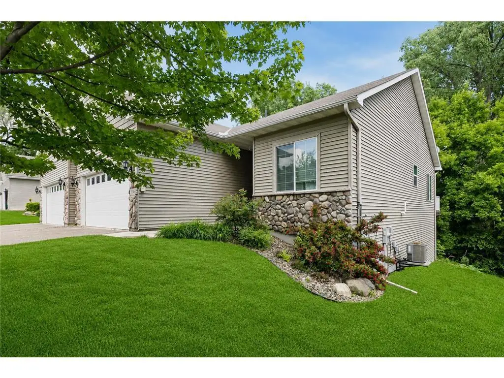 3165 Doneene Lane, Eagan, MN 55121 - #1