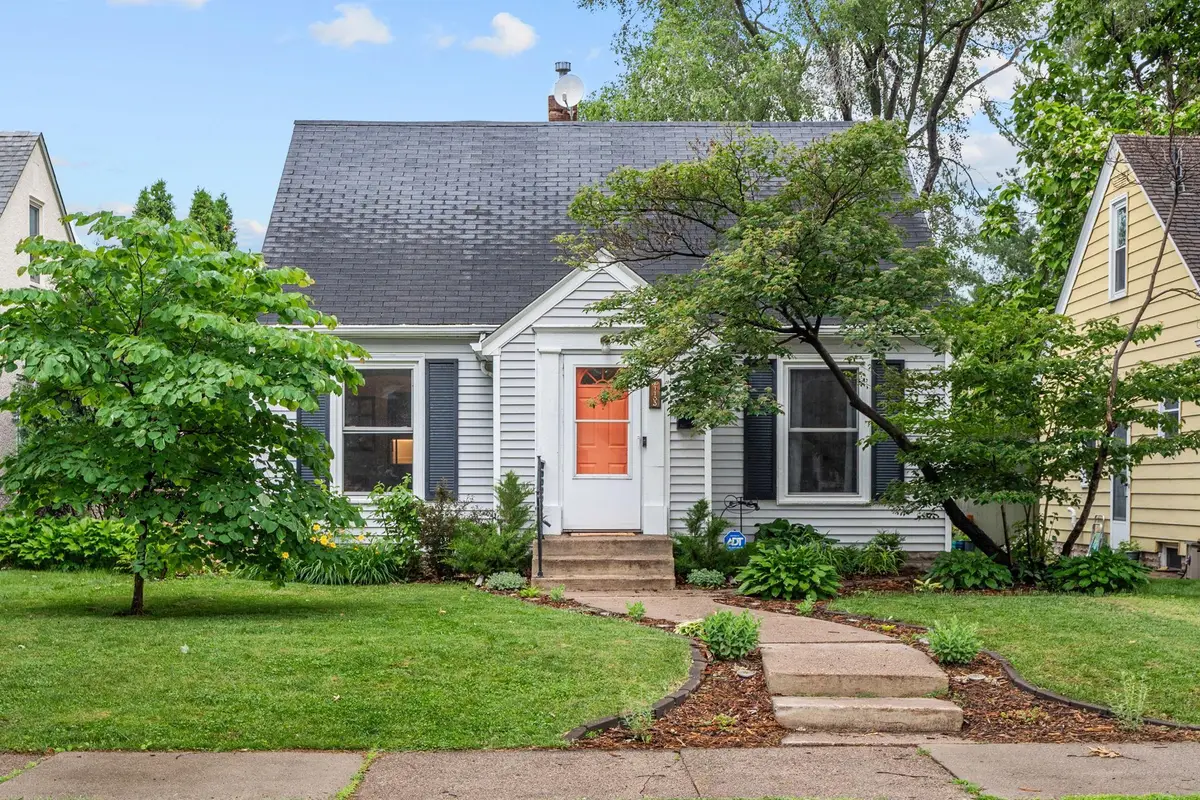 1133 California Avenue W, Saint Paul, MN 55108 - #1