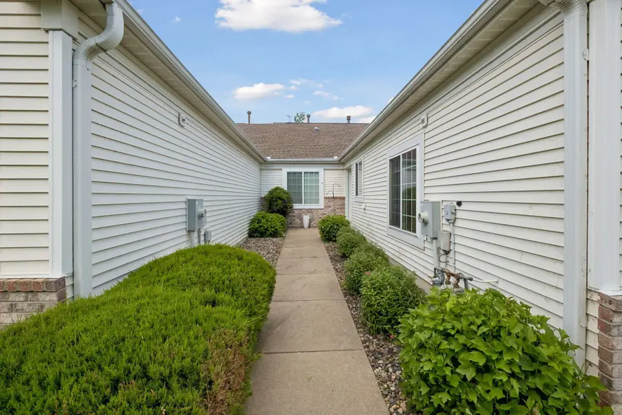 18716 Kalmar Court, Lakeville, MN 55044 - #3